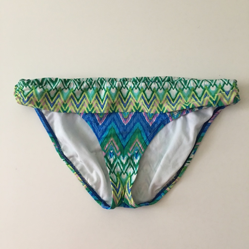 Kenneth Cole swimsuit bottoms